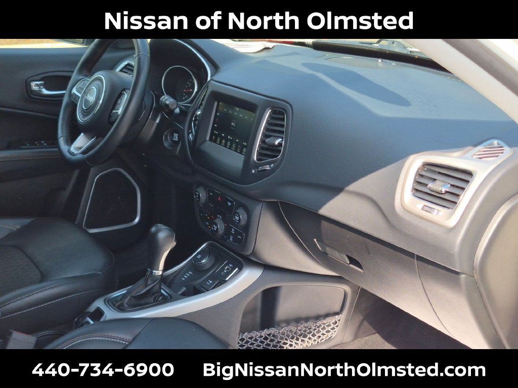 Used 2019 Jeep Compass Latitude w/ Popular Equipment Group AWD/4WD image 27