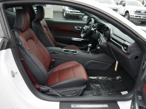New 2025 Ford Mustang Premium image 23