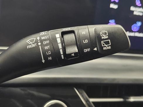 Used 2024 Kia Seltos S AWD/4WD image 45