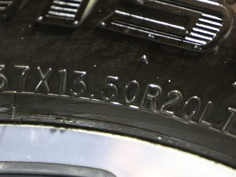 Used 2025 Ford F250 Platinum w/ Platinum Plus Package AWD/4WD image 57