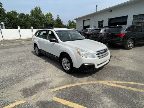 Used 2013 Subaru Outback 2.5i AWD/4WD image 11