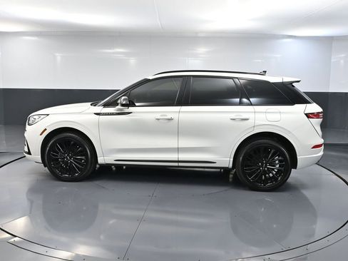 Used 2023 Lincoln Corsair Reserve w/ Jet Appearance Package image 10