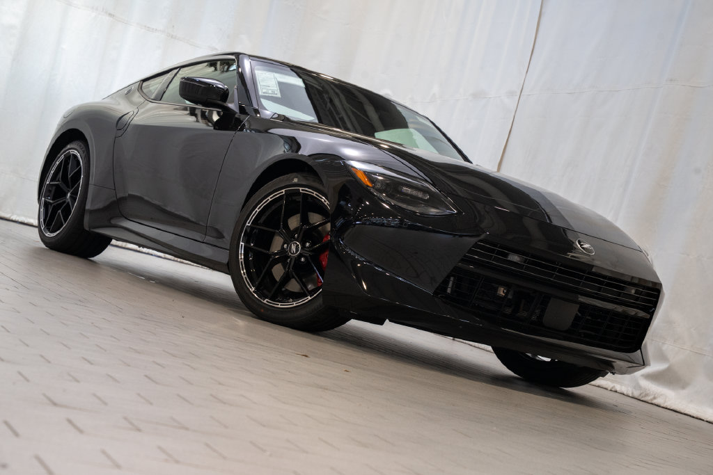 New 2027 Nissan Z Performance RWD image 2