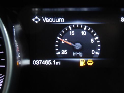 Used 2019 Ford Mustang GT image 11