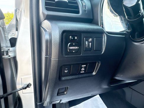 Used 2018 Toyota 4Runner SR5 Premium AWD/4WD image 20