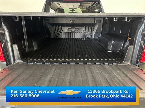 Used 2021 Chevrolet Silverado 1500 LT AWD/4WD image 19