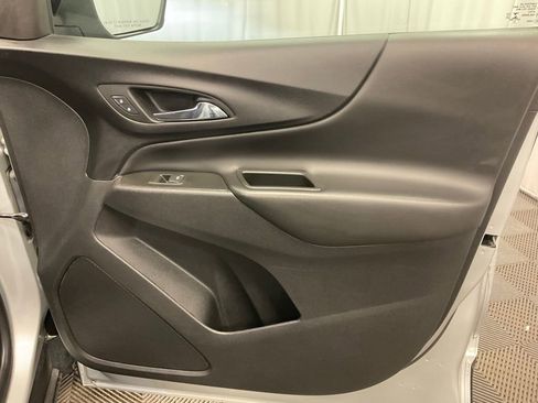 Used 2022 Chevrolet Equinox LT image 29
