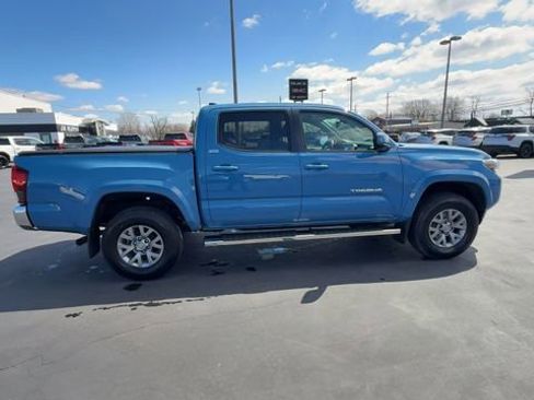 Used 2019 Toyota Tacoma SR5 image 9
