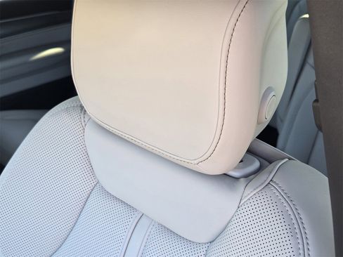 New 2025 Jeep Wagoneer L Series II image 14