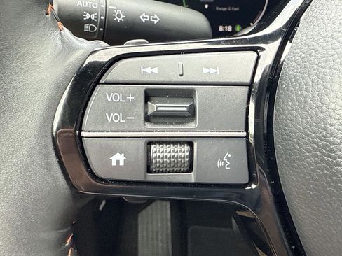 Used 2025 Honda CR-V Sport Touring image 24