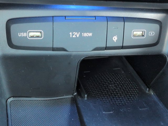 Certified 2023 Hyundai Santa Cruz Limited AWD/4WD image 24