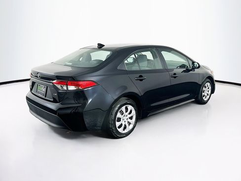 Used 2025 Toyota Corolla LE image 9