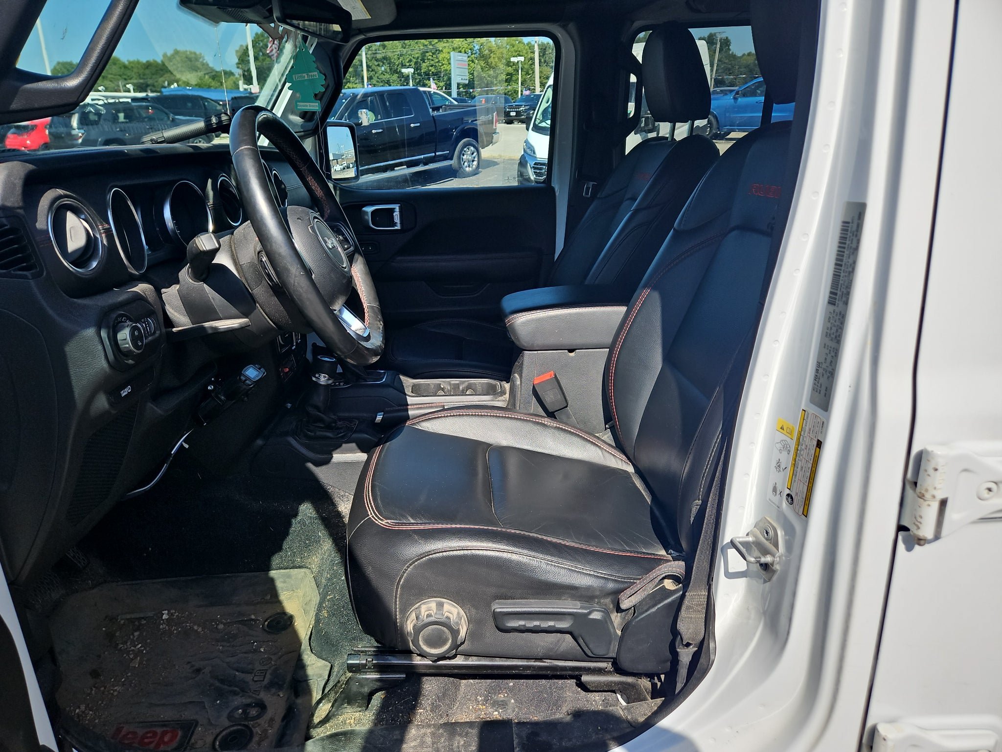 Used 2020 Jeep Gladiator Rubicon AWD/4WD image 5