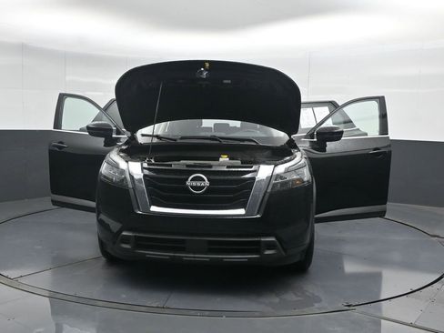 Used 2024 Nissan Pathfinder SV AWD/4WD image 57