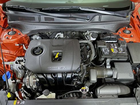 Used 2023 Kia Forte LXS w/ LXS Technology Package image 9