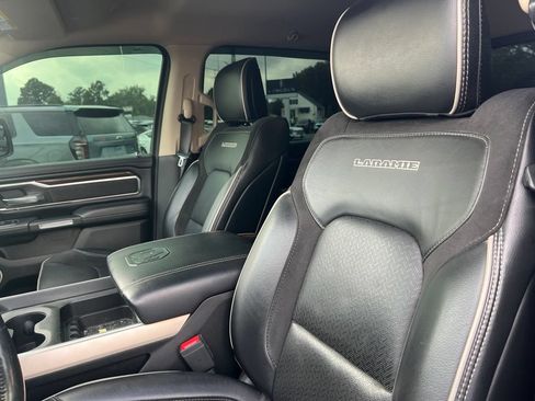 Used 2021 RAM 1500 Laramie AWD/4WD image 10