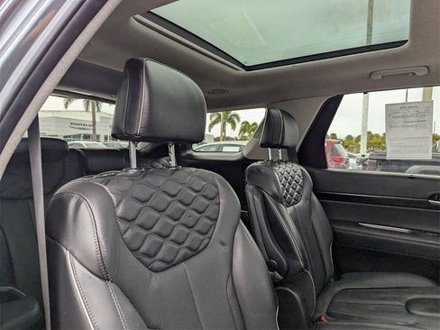 Used 2021 Hyundai Palisade Limited image 14