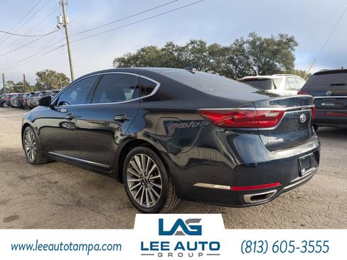 Used 2017 Kia Cadenza Premium image 5
