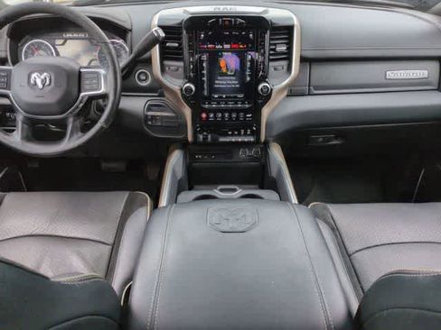 Used 2019 RAM 2500 Laramie w/ Night Edition AWD/4WD image 15