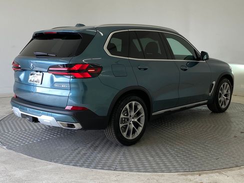 New 2026 BMW X5 xDrive50e w/ Premium Package image 9