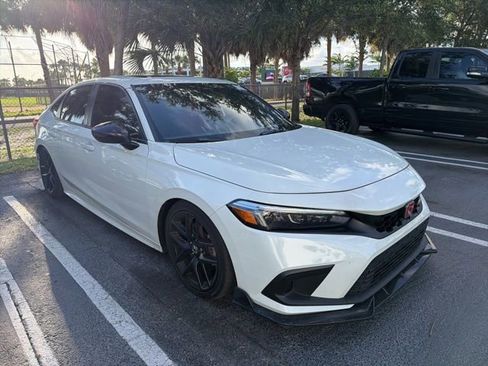 Used 2024 Honda Civic Si image 2