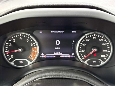 Used 2020 Jeep Renegade Trailhawk w/ UConnect 8.4 Nav Group image 12