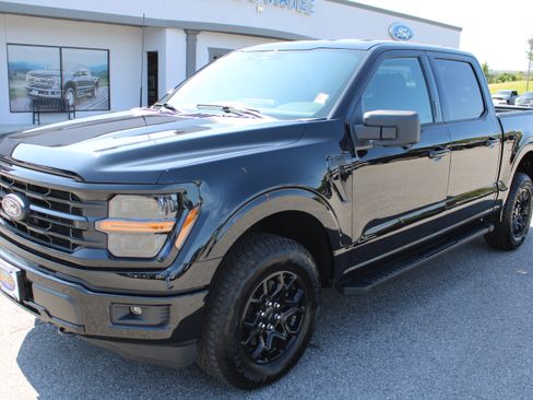 Used 2024 Ford F150 XLT w/ Tow/Haul Package image 2