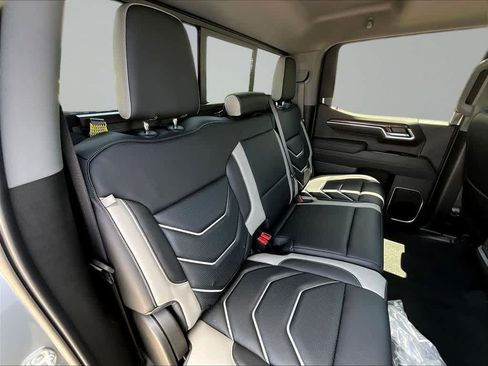 New 2026 Chevrolet Silverado 1500 RST w/ Dark Appearance Package AWD/4WD image 28