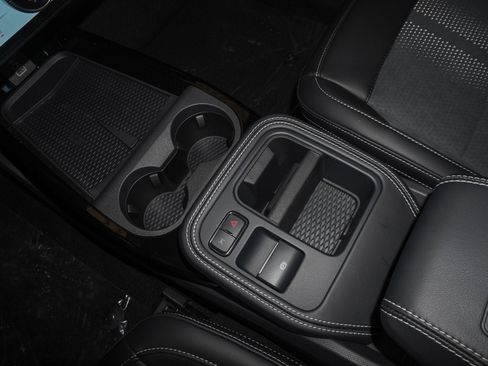 New 2025 Ford Mustang Mach-E GT image 33