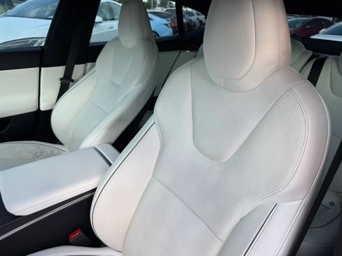 Used 2022 Tesla Model S Plaid AWD/4WD image 28