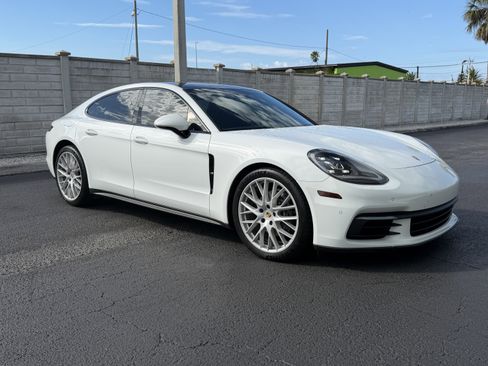 Certified 2020 Porsche Panamera 4 image 8