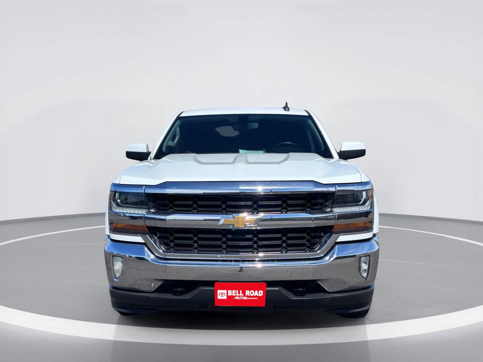Used 2018 Chevrolet Silverado 1500 LT w/ LT Eassist Package AWD/4WD image 7
