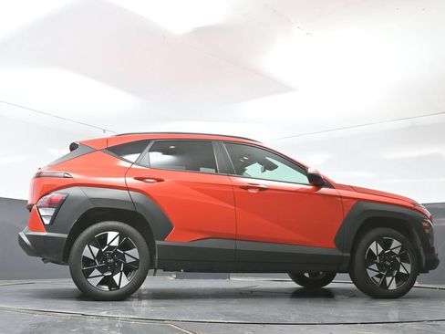 Used 2025 Hyundai Kona SEL AWD/4WD image 49