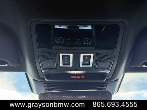 Used 2026 Jaguar F-PACE R-Dynamic S image 32