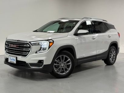 Used 2022 GMC Terrain SLT w/ Infotainment Package II