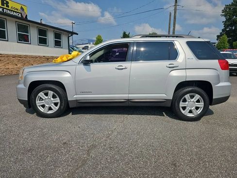 Used 2016 GMC Terrain SLE FWD image 5