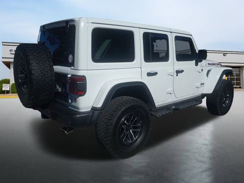 Used 2025 Jeep Wrangler Unlimited Rubicon image 5