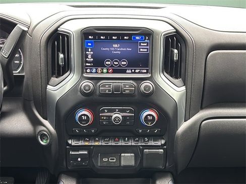 Used 2022 Chevrolet Silverado 1500 LTZ image 21