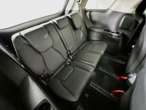 Used 2025 Kia Carnival SX Prestige FWD image 30