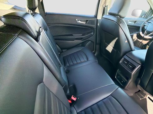 Used 2023 Ford Edge SEL w/ Convenience Package image 26