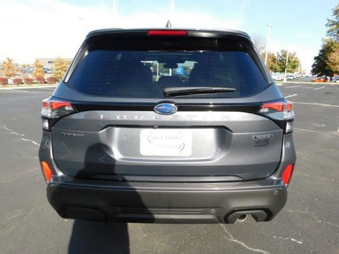 Used 2025 Subaru Forester Touring image 4