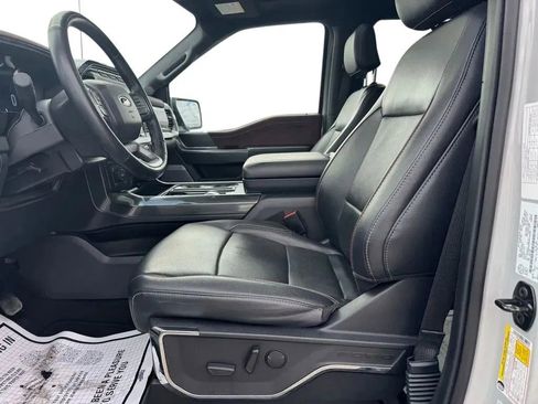 Used 2023 Ford F150 Lariat AWD/4WD image 9
