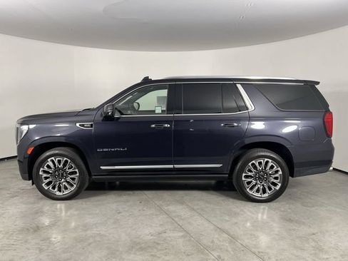 Used 2023 GMC Yukon Denali AWD/4WD image 5
