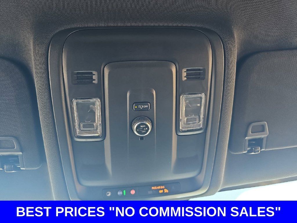 Used 2025 Chevrolet Tahoe LT RWD image 33