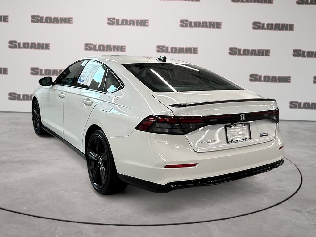 Used 2025 Honda Accord Sport image 3
