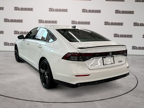 Used 2025 Honda Accord Sport image 3