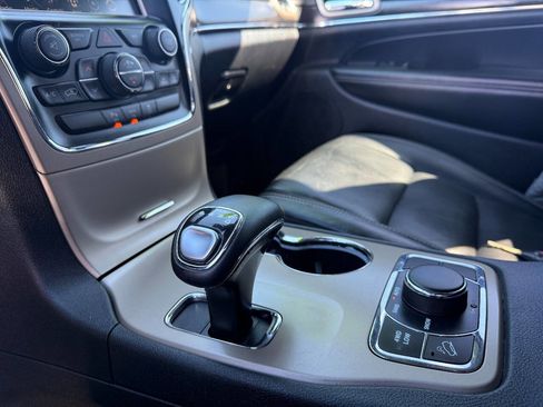 Used 2014 Jeep Grand Cherokee Limited image 27