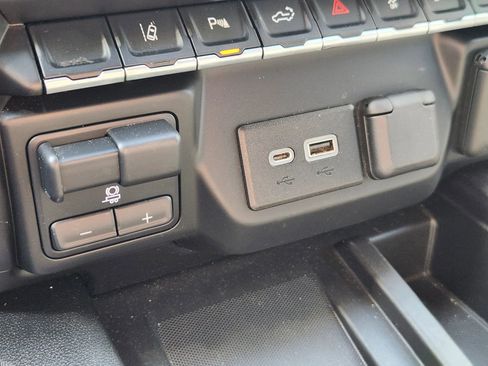 Used 2020 Chevrolet Silverado 2500 LTZ w/ LTZ Plus Package image 43