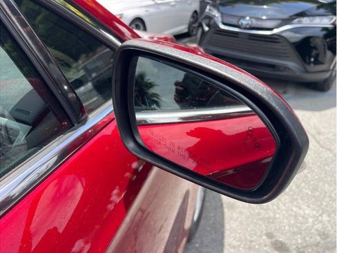 Used 2019 Ford Fusion SEL FWD image 11