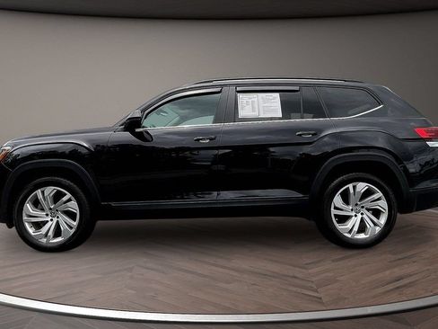 Used 2023 Volkswagen Atlas SE AWD/4WD image 8